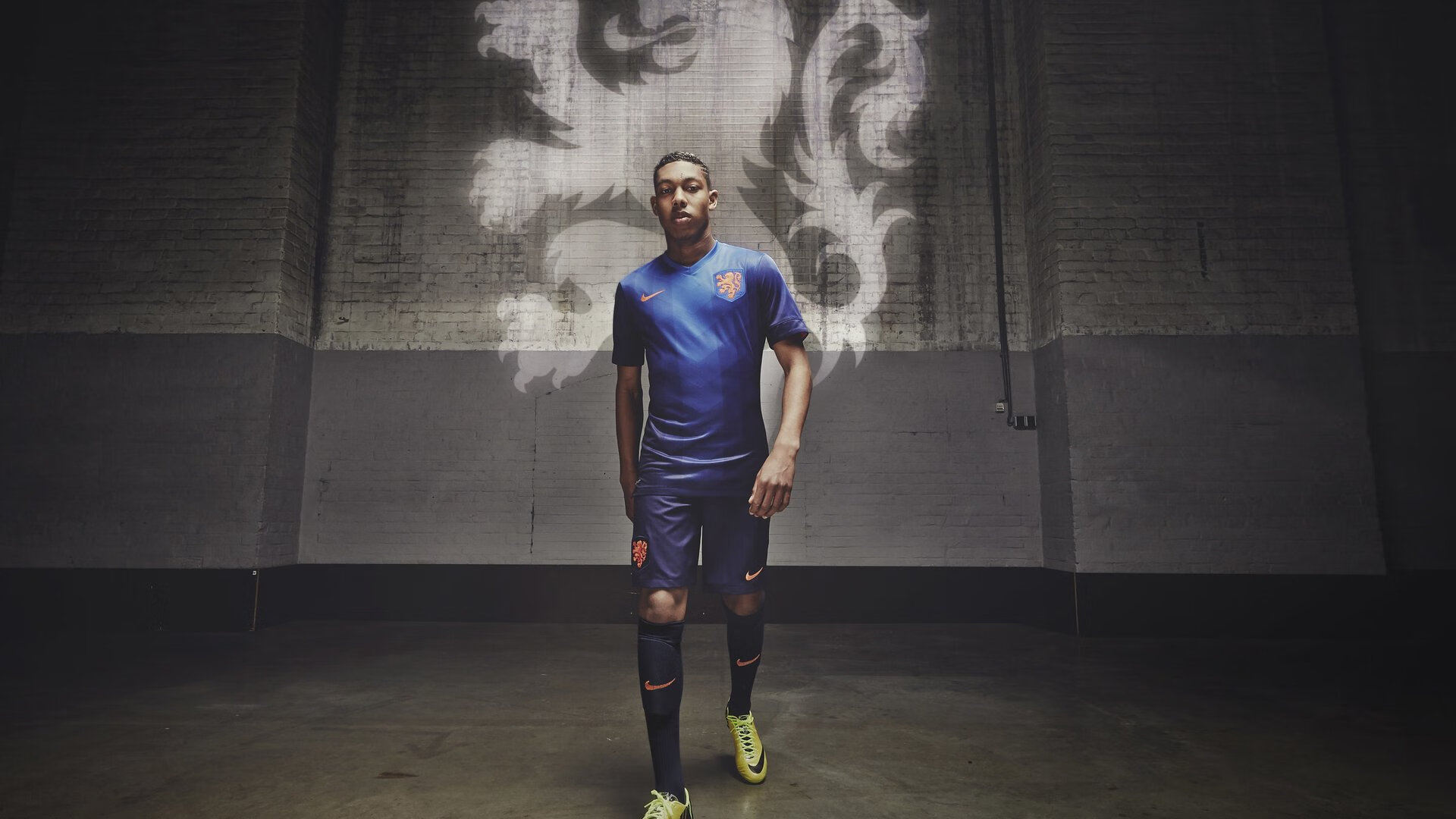 开云权威入口-在季后赛对阵勇士的比赛中，蒂伊用完美的挡拆配合带来多次空切得分！